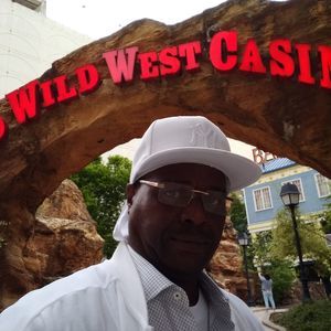 Meet your Posher, Howard